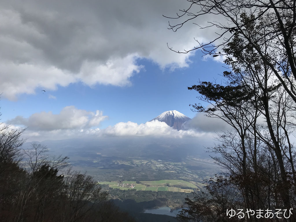 長者ヶ岳山頂付近からの富士山と田貫湖