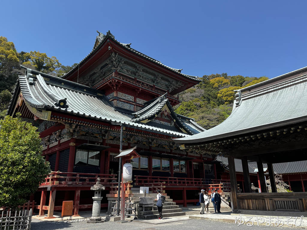 静岡浅間神社の舞殿と大拝殿